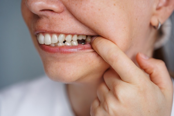 Dry Socket After Tooth Extraction: When To Seek Follow Up Care